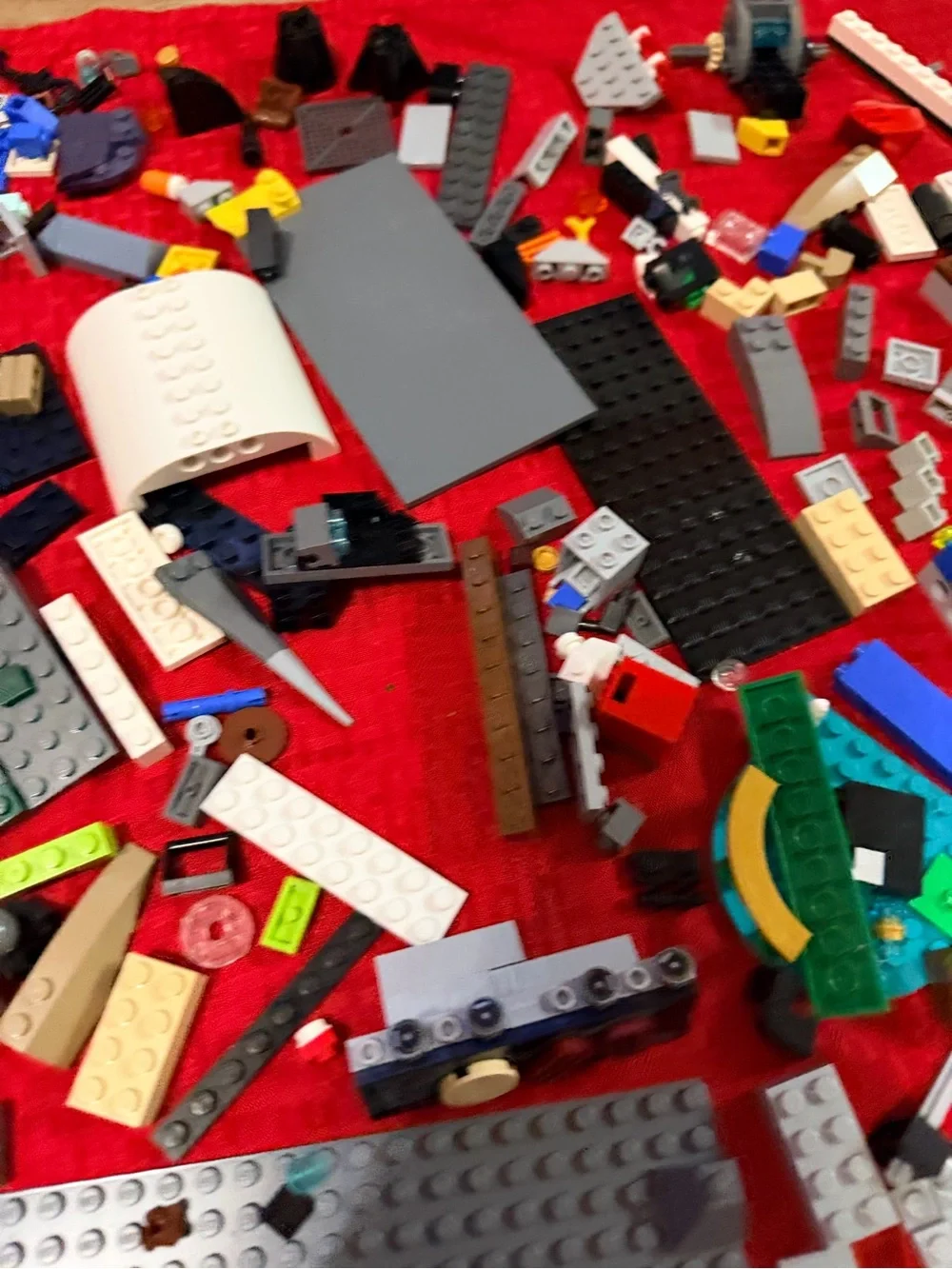Huge lot of mixed Legos Mario kart, fighter etc w wicked , minifigure